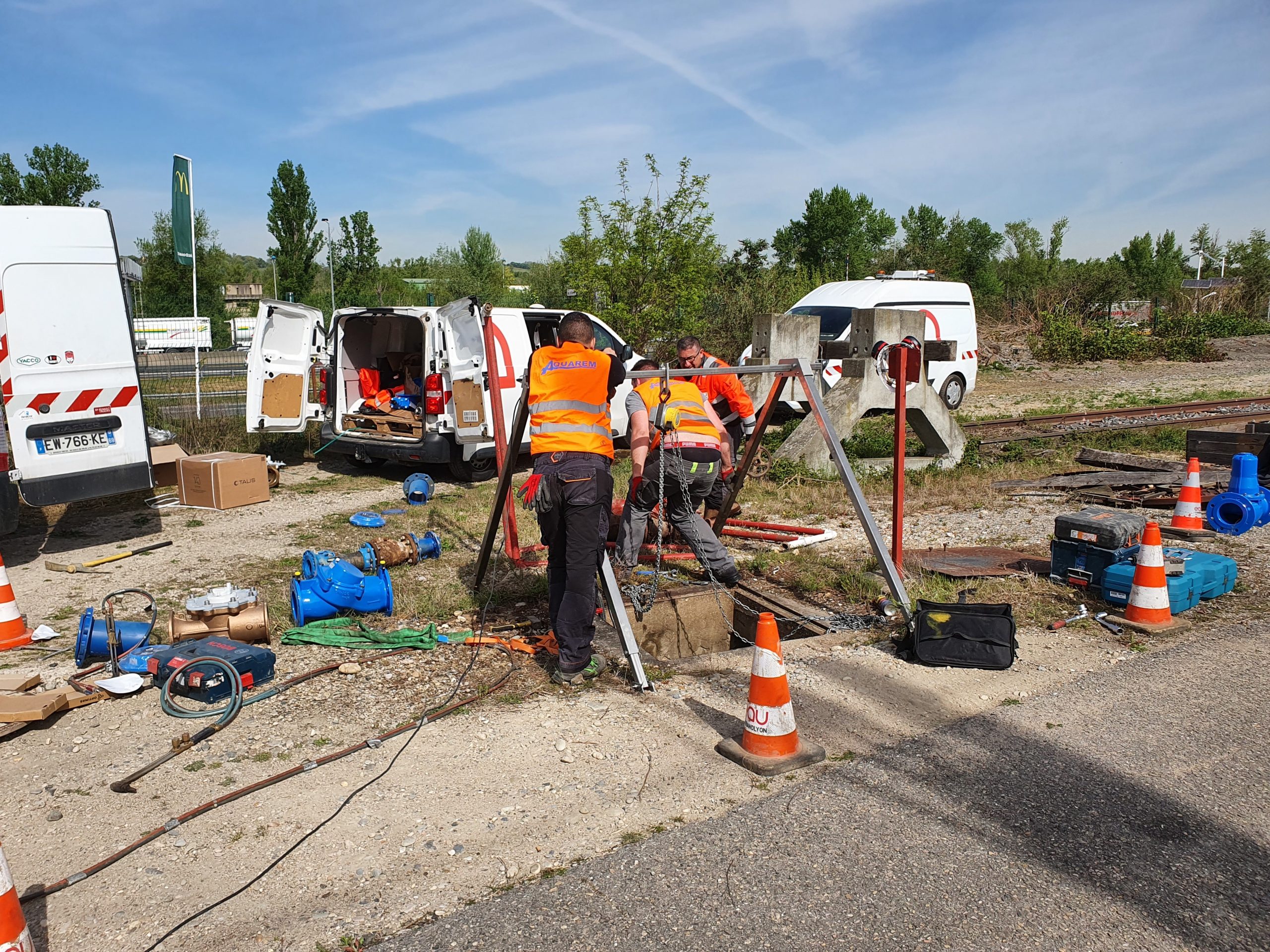 Dépose des anciens équipements, suppression du By-pass incendie à la gare SNCF de Feyzin