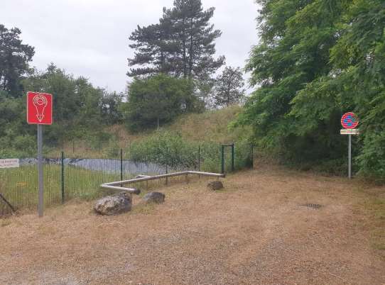 bassin incendie obsolète centre des déchets de la plaine de l'Ain